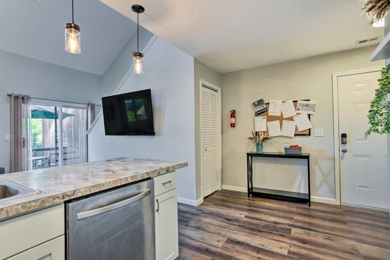 Vernon Township Condo - Walk To Ski Resort! Luaran gambar