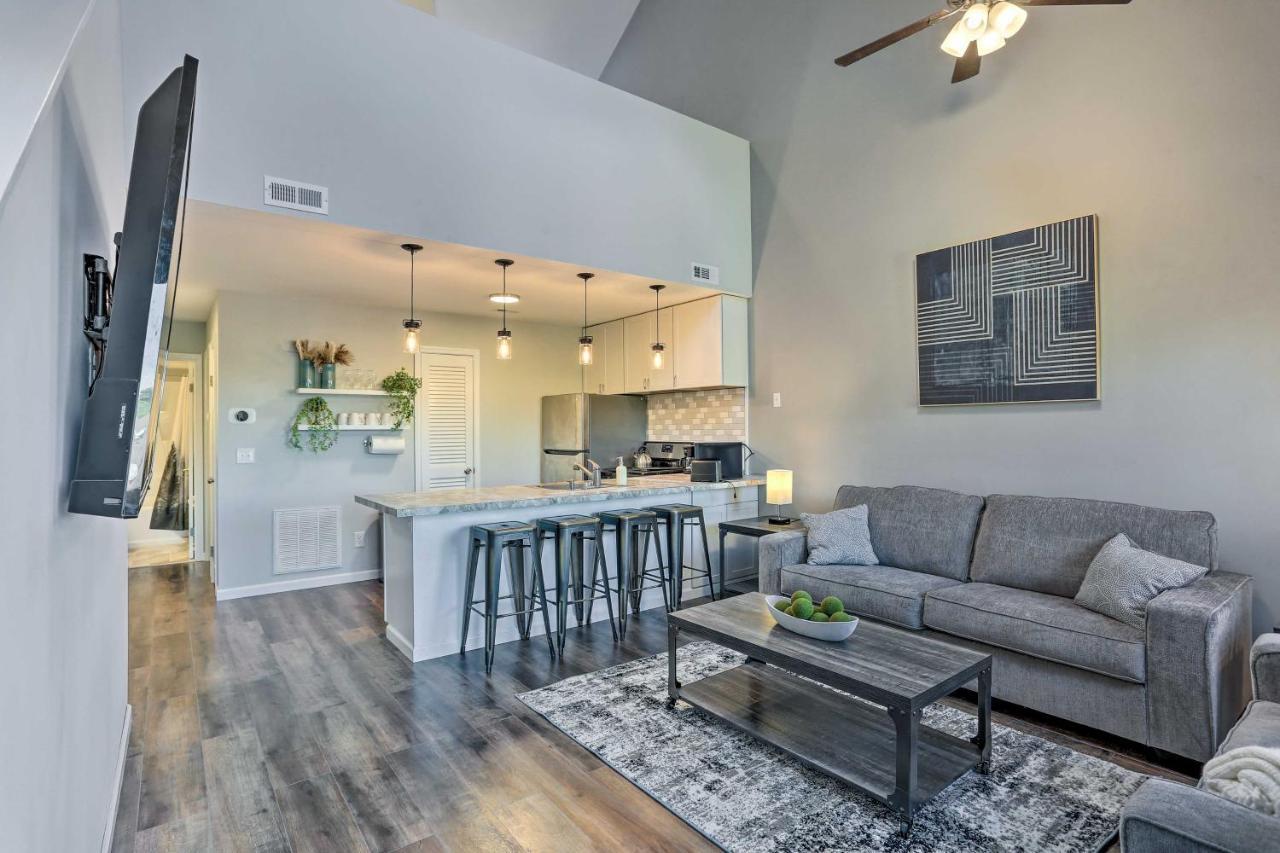 Vernon Township Condo - Walk To Ski Resort! Luaran gambar